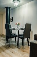 Bv Cosy Basement Apartment At Conditioning House