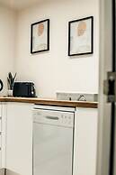 Bv Cosy Basement Apartment At Conditioning House