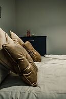 Bv Cosy Basement Apartment At Conditioning House