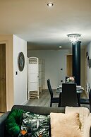 Bv Cosy Basement Apartment At Conditioning House