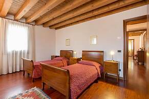 The Mulberries Three Bedroom and two Bathroom Apartment
