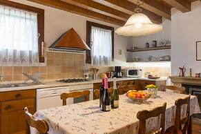 The Mulberries Three Bedroom and two Bathroom Apartment