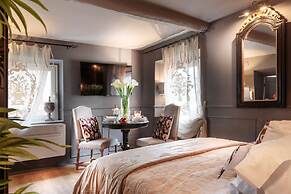 Casa Palatial in Lucca