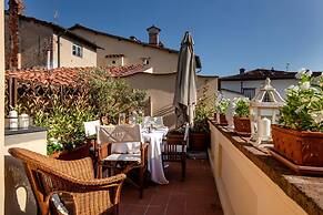 Casa Luca in Lucca With 2 Bedrooms and 2 Bathrooms