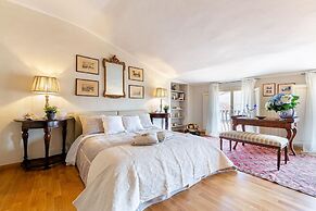 Casa Luca in Lucca With 2 Bedrooms and 2 Bathrooms