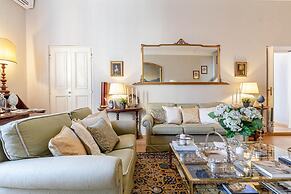 Casa Luca in Lucca With 2 Bedrooms and 2 Bathrooms