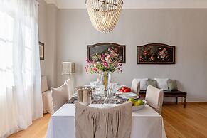 Casa Luca in Lucca With 2 Bedrooms and 2 Bathrooms