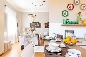 Casa Luca in Lucca With 2 Bedrooms and 2 Bathrooms