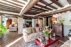 Casa Nel Bosco in Santa Maria del Giudice