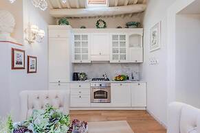 Casa Laura a Terrace Above Lucca