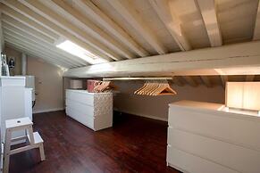 Casa Laura a Terrace Above Lucca