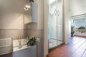 Casa Baino in Lucca With 2 Bedrooms and 1 Bathrooms