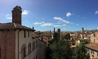 Casa Baino in Lucca With 2 Bedrooms and 1 Bathrooms