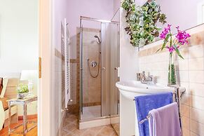 Kinzia Farmhouse Apartment