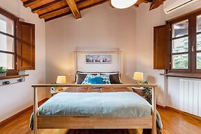 Kinzia Farmhouse Apartment