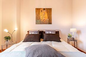 Kinzia Farmhouse Apartment