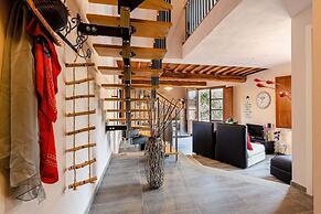 Kinzia Farmhouse Apartment