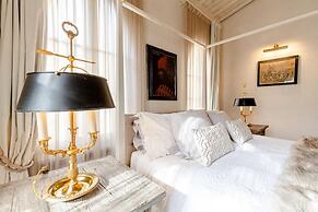 La Casina in Lucca With 2 Bedrooms and 3 Bathrooms