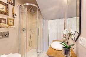 La Casina in Lucca With 2 Bedrooms and 3 Bathrooms