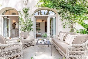 La Casina in Lucca With 2 Bedrooms and 3 Bathrooms