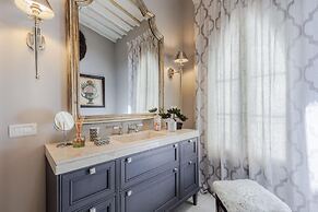 La Casina in Lucca With 2 Bedrooms and 3 Bathrooms