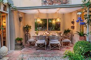 La Casina in Lucca With 2 Bedrooms and 3 Bathrooms