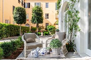 La Casina in Lucca With 2 Bedrooms and 3 Bathrooms