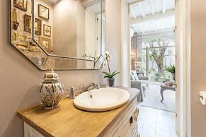 La Casina in Lucca With 2 Bedrooms and 3 Bathrooms