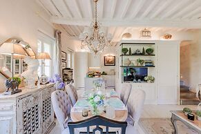 La Casina in Lucca With 2 Bedrooms and 3 Bathrooms