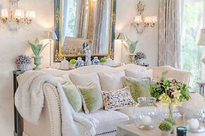 La Casina in Lucca With 2 Bedrooms and 3 Bathrooms