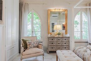 La Casina in Lucca With 2 Bedrooms and 3 Bathrooms