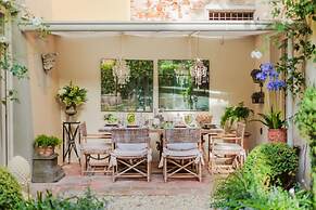 La Casina in Lucca With 2 Bedrooms and 3 Bathrooms