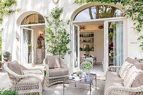 La Casina in Lucca With 2 Bedrooms and 3 Bathrooms