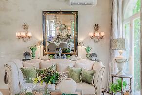 La Casina in Lucca With 2 Bedrooms and 3 Bathrooms