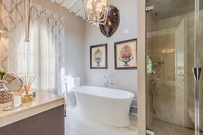 La Casina in Lucca With 2 Bedrooms and 3 Bathrooms