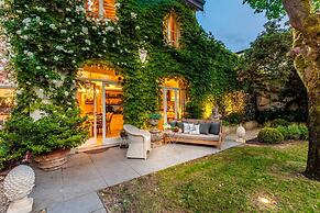 La Casina in Lucca With 2 Bedrooms and 3 Bathrooms