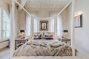 La Casina in Lucca With 2 Bedrooms and 3 Bathrooms