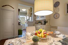 Casa Emy in Lucca With 3 Bedrooms and 2 Bathrooms