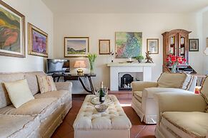 Casa Emy in Lucca With 3 Bedrooms and 2 Bathrooms