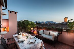 Casa Emy in Lucca With 3 Bedrooms and 2 Bathrooms