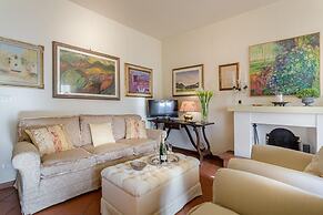 Casa Emy in Lucca With 3 Bedrooms and 2 Bathrooms