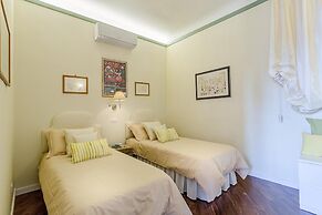 Casa Emy in Lucca With 3 Bedrooms and 2 Bathrooms