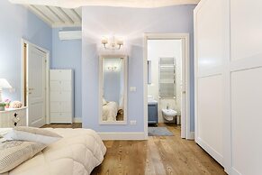 Casa Raffa in Lucca With 2 Bedrooms and 2 Bathrooms