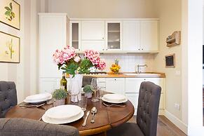 Casa Raffa in Lucca With 2 Bedrooms and 2 Bathrooms