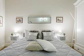 Casa Raffa in Lucca With 2 Bedrooms and 2 Bathrooms