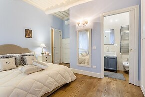 Casa Raffa in Lucca With 2 Bedrooms and 2 Bathrooms