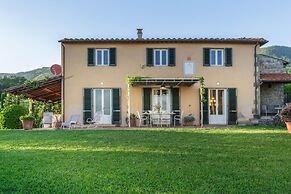 Melograno Farmhouse in Capannori