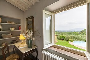 Melograno Farmhouse in Capannori