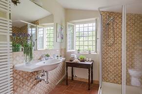 Melograno Farmhouse in Capannori