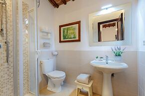 Melograno Farmhouse in Capannori